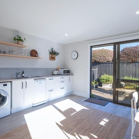 Modern, Sunny, Central Motueka Exterior foto